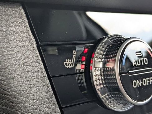 New 2026 Mitsubishi Outlander SE FWD image 20