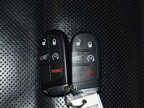 Certified 2024 Dodge Durango GT image 25