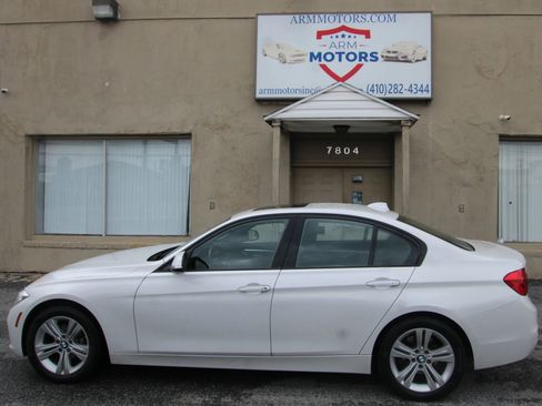 Used 2016 BMW 328i xDrive Sedan w/ Technology Package AWD/4WD image 5