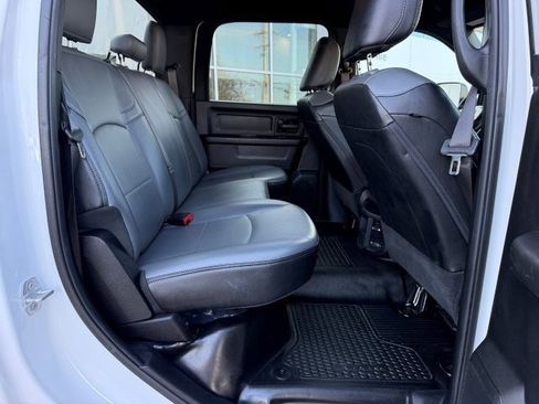 Used 2022 RAM 2500 Tradesman w/ Chrome Appearance Group image 18