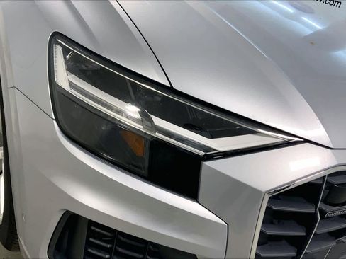 Used 2022 Audi Q8 Premium Plus image 27