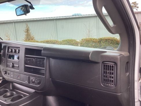 Used 2023 Chevrolet Express 3500 LS RWD image 15