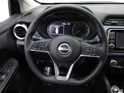 Used 2025 Nissan Versa SV FWD image 23