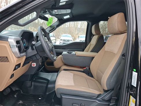Used 2023 Ford F150 XLT image 11