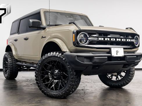 Used 2025 Ford Bronco Big Bend AWD/4WD image 1