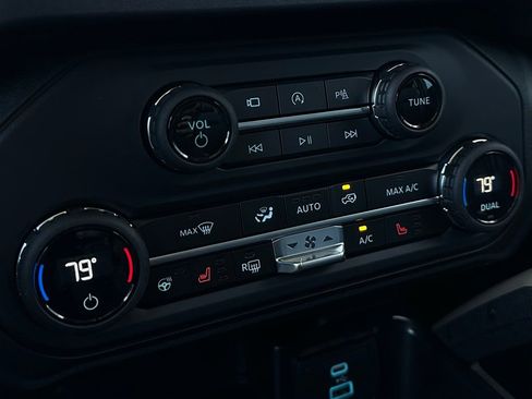 New 2025 Ford Bronco Badlands image 46