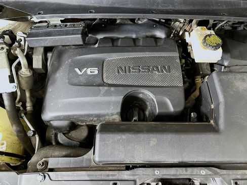 Used 2017 Nissan Pathfinder SV FWD image 31