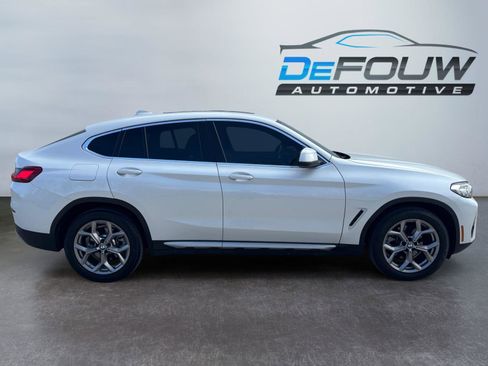 Used 2022 BMW X4 xDrive30i w/ Convenience Package image 12