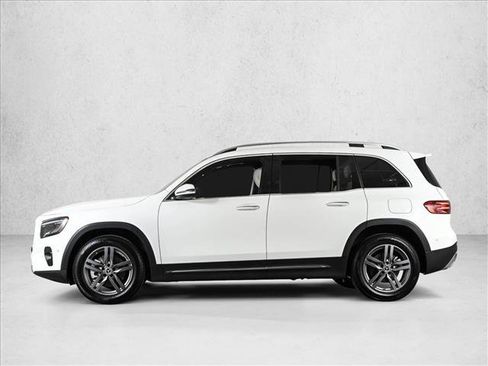 Certified 2024 Mercedes-Benz GLB 250 4MATIC image 9