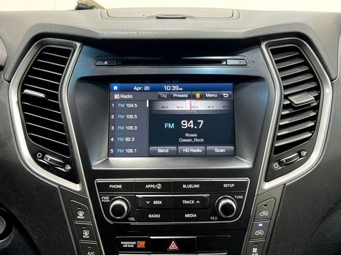 Used 2017 Hyundai Santa Fe Limited w/ Cargo Package AWD/4WD image 22