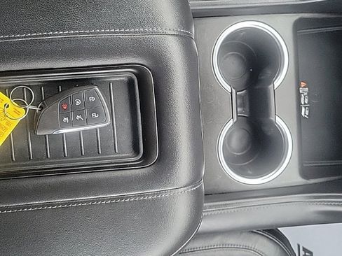 Used 2021 Chevrolet Tahoe LT w/ LT Signature Package image 23