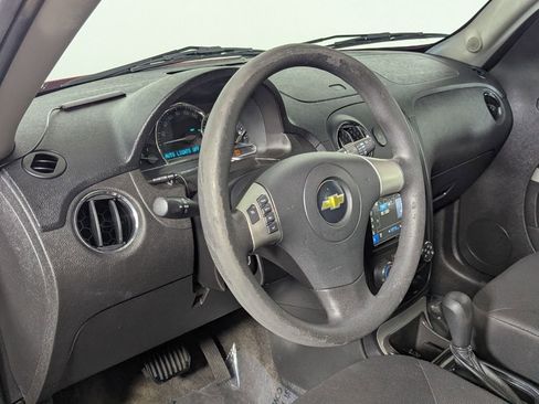 Used 2011 Chevrolet HHR LT FWD image 11
