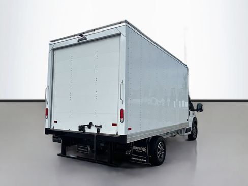 Used 2024 RAM ProMaster 3500 w/ Quick Order Package 22G SLT FWD image 3