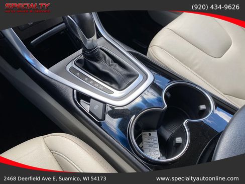 Used 2018 Ford Edge Titanium w/ Technology Package AWD/4WD image 32
