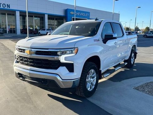 Certified 2024 Chevrolet Silverado 1500 LT w/ Z71 Off-Road Package AWD/4WD image 29