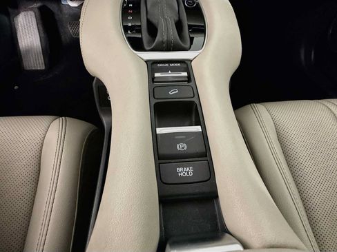 Used 2024 Honda HR-V EX-L image 31
