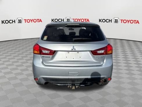 Used 2017 Mitsubishi Outlander Sport ES image 6