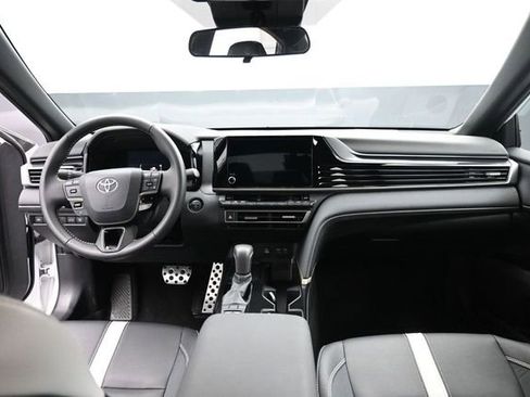 Used 2026 Toyota Camry SE FWD image 24