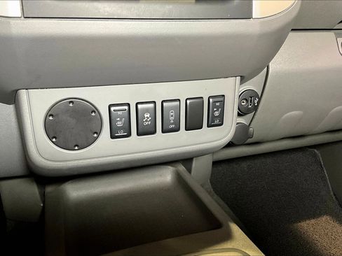 Used 2019 Nissan Frontier SV w/ Value Truck Package RWD image 17