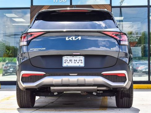 Used 2023 Kia Sportage EX image 9