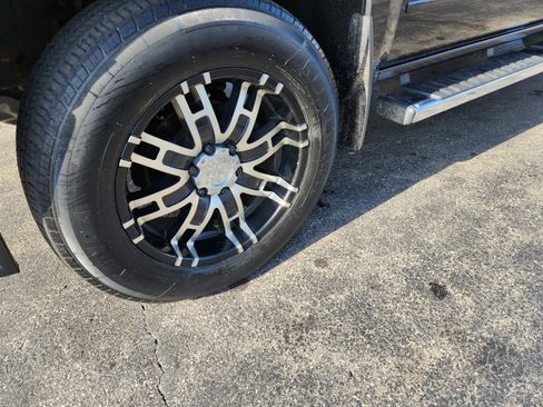 Used 2015 Chevrolet Silverado 1500 LT w/ LT Fleet Plus Package image 9