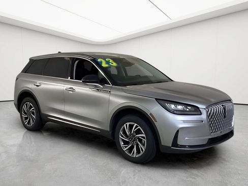 Used 2023 Lincoln Corsair AWD w/ Equipment Group 101A image 2
