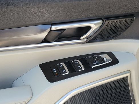 Certified 2024 Kia Telluride S w/ S Sunroof Package FWD image 21
