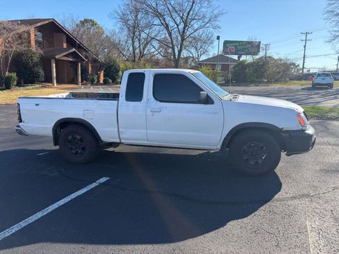 Used 1998 Nissan Frontier image 4