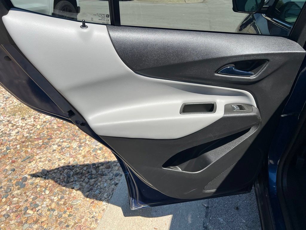 Used 2022 Chevrolet Equinox LT FWD image 20