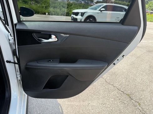 Used 2023 Kia Forte GT-Line w/ GT-Line Technology Package FWD image 12