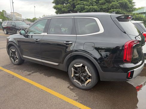 Used 2023 Kia Telluride S w/ S Sunroof Package AWD/4WD image 9