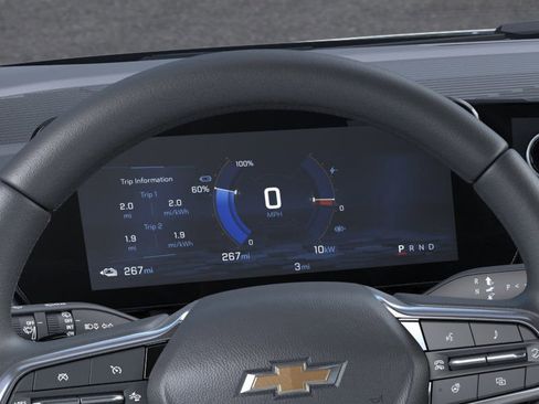New 2025 Chevrolet Equinox EV LT image 42