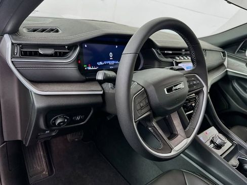 New 2025 Jeep Grand Cherokee L Limited image 33