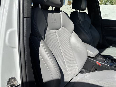 Used 2022 Audi SQ5 Premium image 30