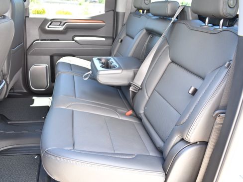 New 2026 GMC Sierra 1500 Denali w/ Denali Reserve Package AWD/4WD image 28