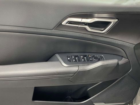 New 2026 Kia Sportage EX FWD image 18