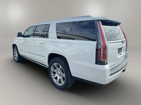 Used 2019 Cadillac Escalade ESV Premium Luxury RWD image 8