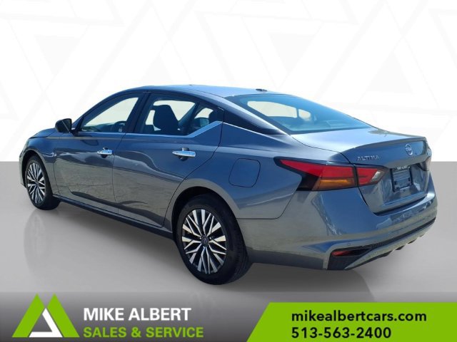 Used 2024 Nissan Altima 2.5 SV FWD image 5
