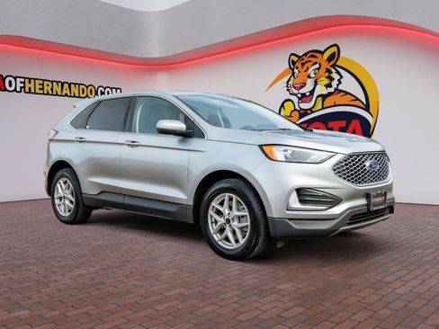 Used 2024 Ford Edge SEL AWD/4WD image 3