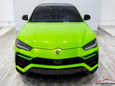 Used 2022 Lamborghini Urus AWD/4WD image 26
