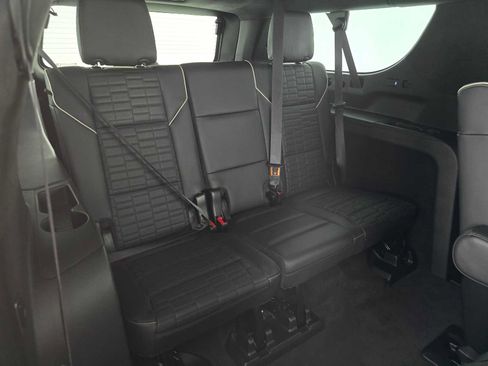 Certified 2024 Cadillac Escalade ESV Premium Luxury Platinum AWD/4WD image 14