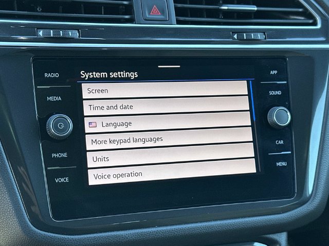 Certified 2024 Volkswagen Tiguan SE R-Line FWD image 15