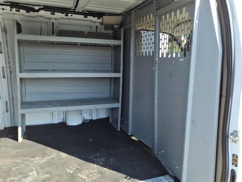 Used 2021 Chevrolet Express 3500 w/ Driver Convenience Package RWD image 9