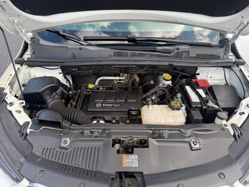 Used 2018 Buick Encore Essence AWD/4WD image 30