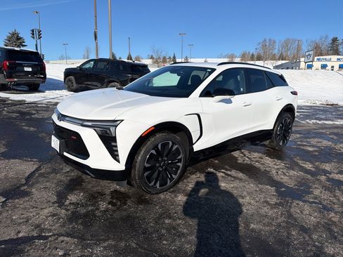 Used 2024 Chevrolet Blazer EV RS image 7