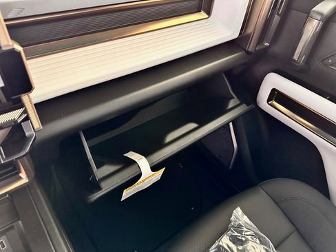 Used 2024 GMC Hummer EV 3X w/ Omega Edition image 20