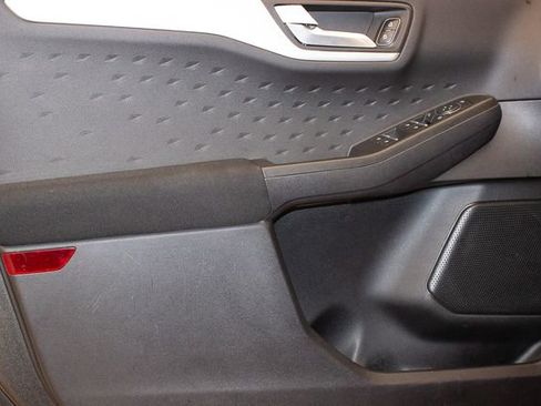 Used 2020 Ford Escape SE image 20