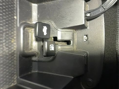 Used 2002 MAZDA MX-5 Miata image 42