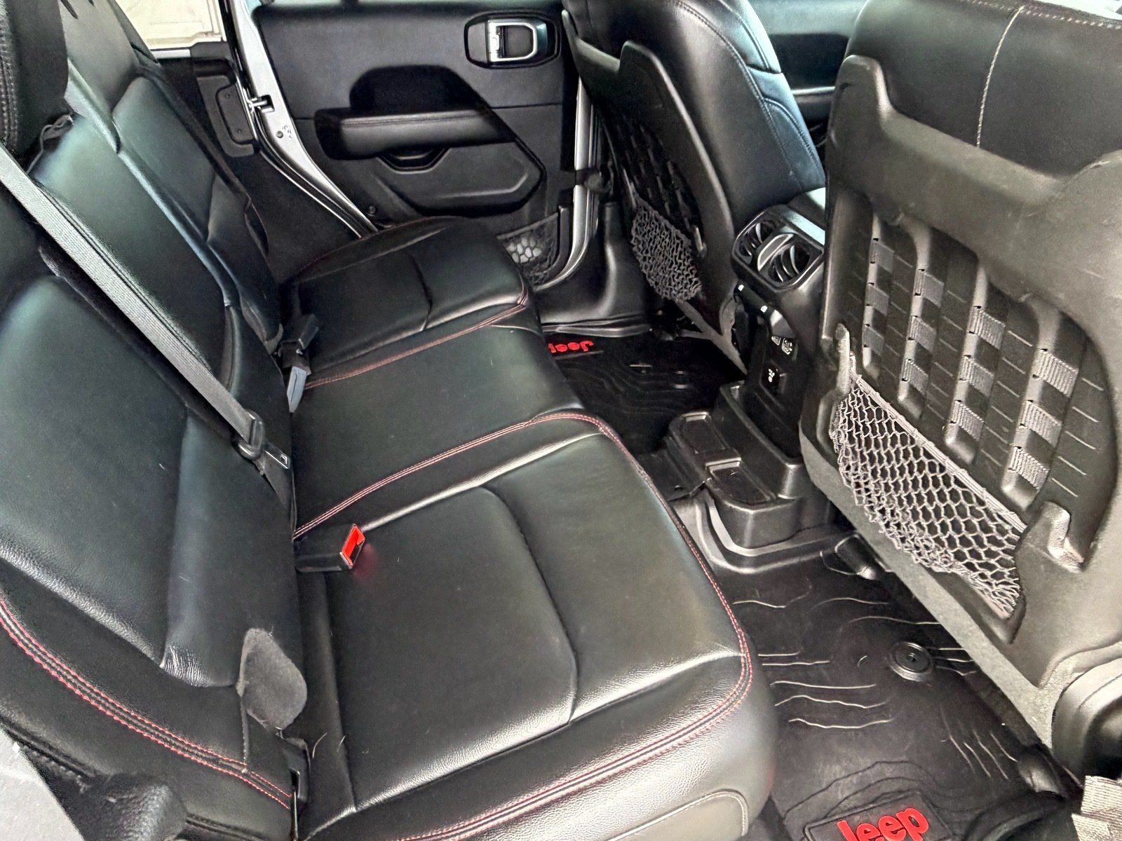 Used 2019 Jeep Wrangler Unlimited Rubicon AWD/4WD image 32