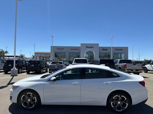 Used 2024 Chevrolet Malibu LT FWD image 9